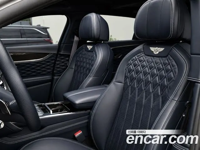 BENTLEY FLYING SPUR 2022 — 52 440 км, серебристо-серый, Корея — под ключ — фото 10