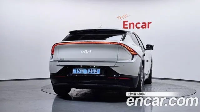 KIA EV6 2022 — 89 200 км, белый-перламутр, Корея — под ключ — фото 4