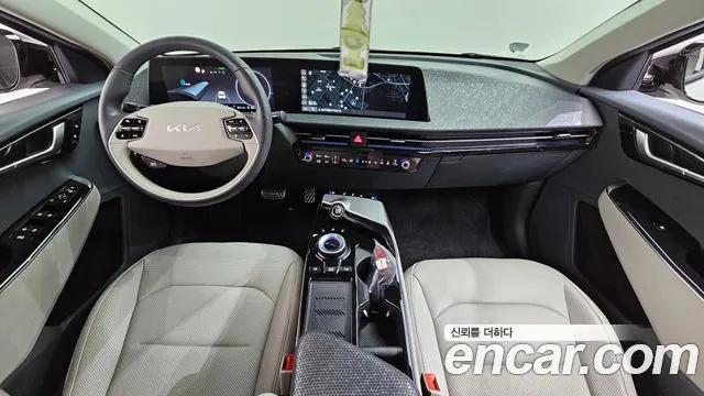 KIA EV6 2022 — 89 200 км, белый-перламутр, Корея — под ключ — фото 7