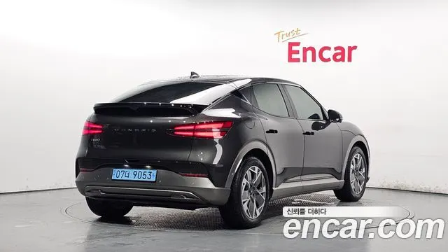 GENESIS GV60 2025