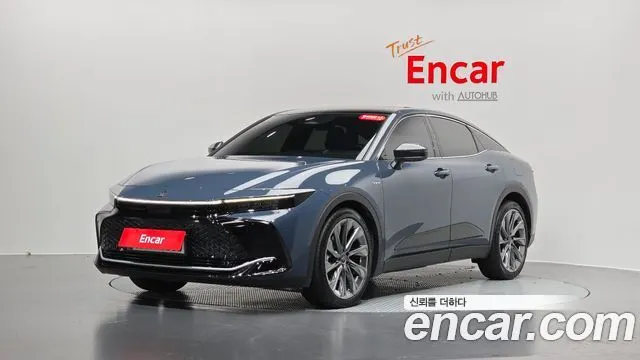 TOYOTA CROWN CROSSOVER 2025