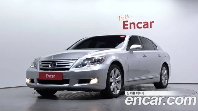 LEXUS LS600HL 2012