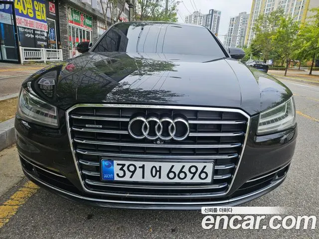 AUDI A8 2015