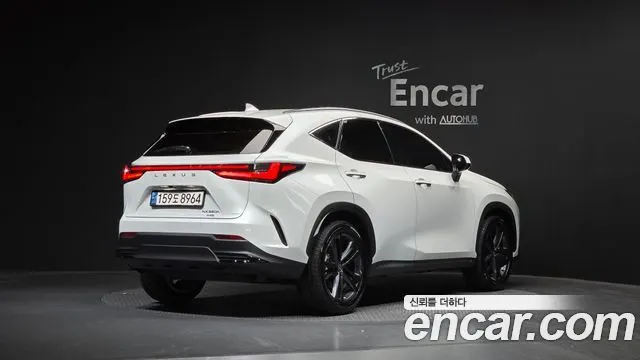 LEXUS NX350H 2025