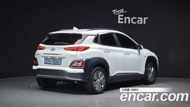 HYUNDAI KONA ELECTRIC 2020 — 69 780 км, белый, Корея — под ключ — фото 2