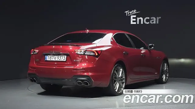 MASERATI GHIBLI 2018 — 72 362 км, красный, Корея — под ключ — фото 2