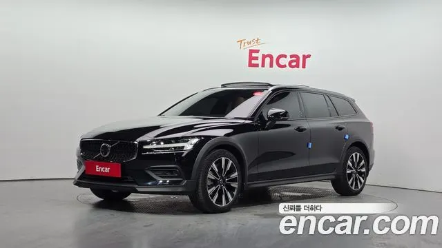 VOLVO V60 CROSS COUNTRY — из Кореи под ключ