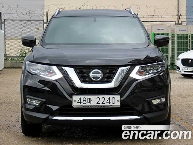 NISSAN X-TRAIL 2018