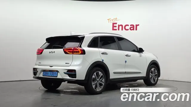 KIA NIRO 2022 — 149 386 км, белый, Корея — под ключ — фото 2