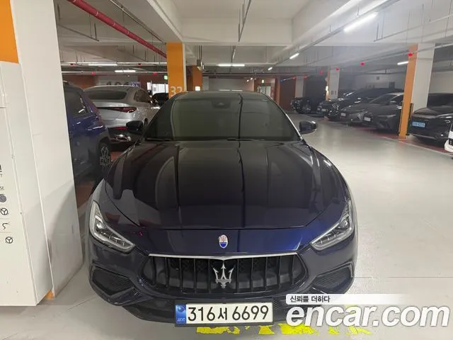 MASERATI GHIBLI 2018 — 112 300 км, синий, Корея — под ключ — фото 1