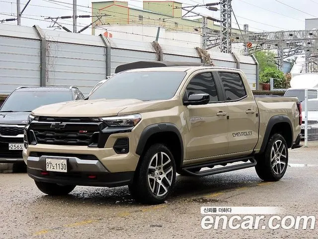 CHEVROLET COLORADO 2023 — 11 570 км, коричневый, Корея — под ключ — фото 11