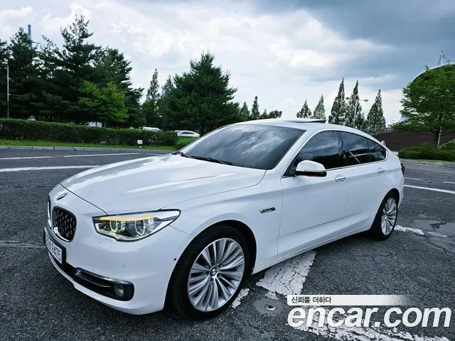 BMW 5 SERIES GT 2015 — 220 000 км, белый, Корея — под ключ — фото 2