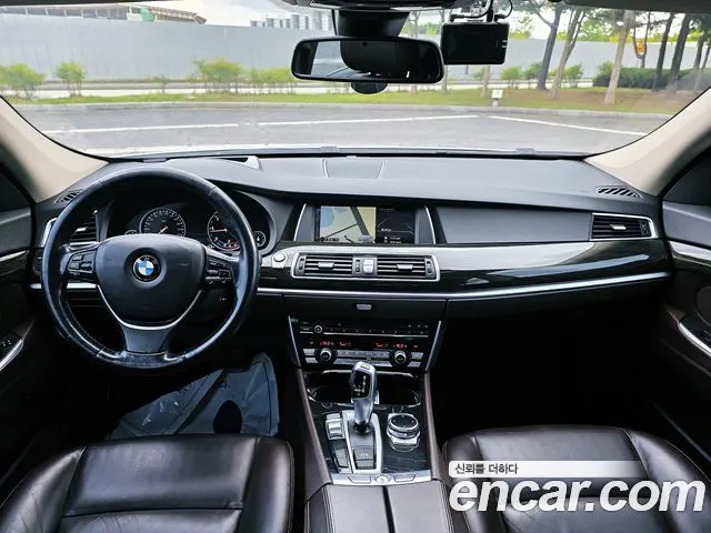 BMW 5 SERIES GT 2015 — 220 000 км, белый, Корея — под ключ — фото 10