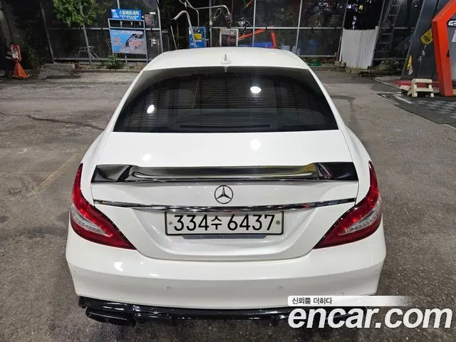 MERCEDES-BENZ CLS-CLASS W218 2017 — 130 000 км, белый, Корея — под ключ — фото 11