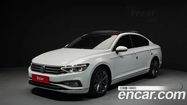 VOLKSWAGEN PASSAT 2022