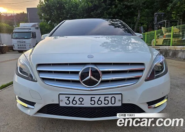 MERCEDES-BENZ B-CLASS W246 2015