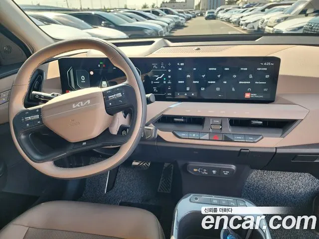 KIA EV5 2026 — 5 500 км, серебристо-серый, Корея — под ключ — фото 8