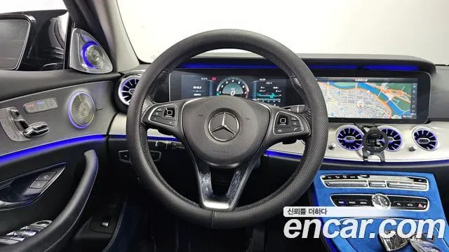MERCEDES-BENZ E-CLASS W213 2017 — 139 791 км, чёрный, Корея — под ключ — фото 12