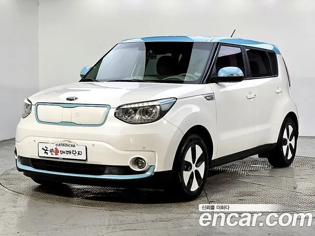 KIA SOUL 2017 — 66 000 км, белый, Корея — под ключ — фото 12