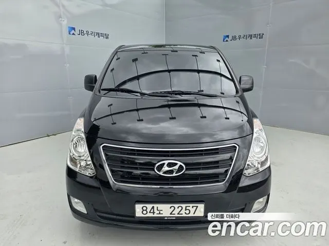 HYUNDAI GRAND STAREX 2017 — 72 870 км, чёрный, Корея — под ключ — фото 11