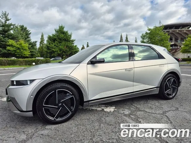 HYUNDAI IONIQ 5 2026 — 45 234 км, серебристо-серый, Корея — под ключ — фото 2