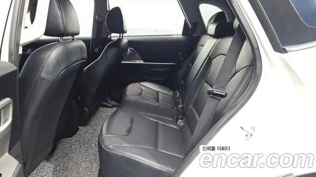 KIA NIRO PLUS 2023 — 45 050 км, белый, Корея — под ключ — фото 12