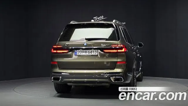 BMW X7 2025 — 15 252 км, светло-золотистый, Корея — под ключ — фото 4