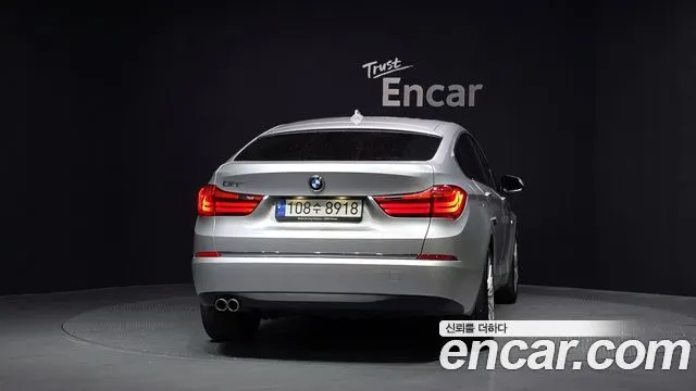 BMW 5 SERIES GT 2016 — 134 857 км, светло-серебристый, Корея — под ключ — фото 4