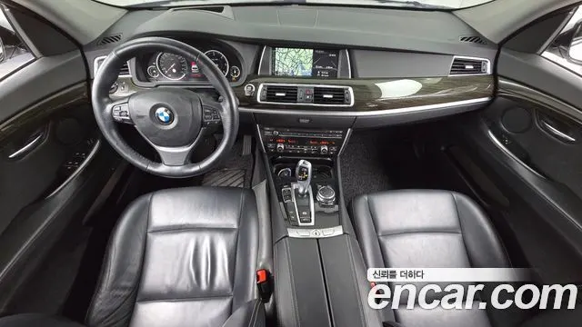 BMW 5 SERIES GT 2016 — 134 857 км, светло-серебристый, Корея — под ключ — фото 7