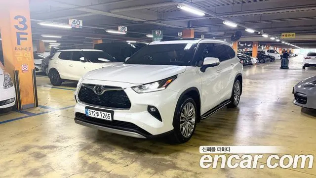 TOYOTA HIGHLANDER 2025