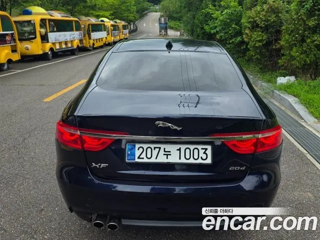 JAGUAR XF 2017 — 132 822 км, тёмно-зелёный, Корея — под ключ — фото 2