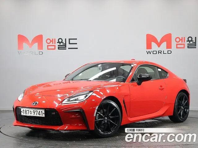 TOYOTA GR86 2024