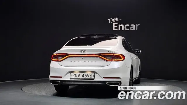 HYUNDAI GRANDEUR HYBRID 2019 — 140 523 км, белый, Корея — под ключ — фото 4