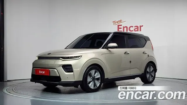KIA SOUL BOOSTER 2019 — 197 909 км, светло-золотистый, Корея — под ключ — фото 1