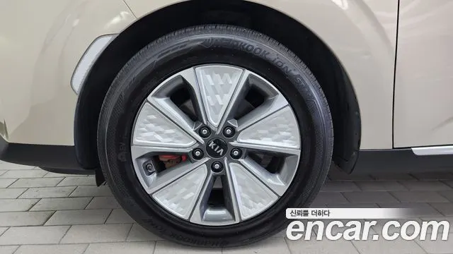 KIA SOUL BOOSTER 2019 — 197 909 км, светло-золотистый, Корея — под ключ — фото 5