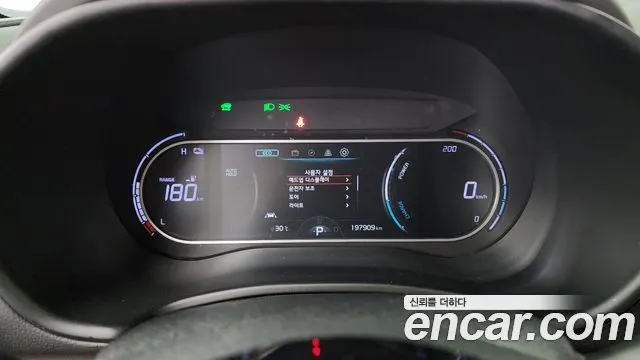 KIA SOUL BOOSTER 2019 — 197 909 км, светло-золотистый, Корея — под ключ — фото 8