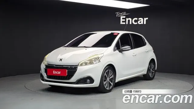 PEUGEOT 208 2017