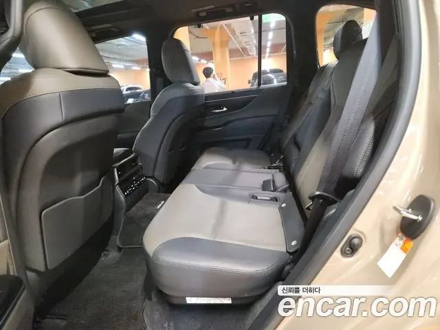 LEXUS LX 2025 — 8 000 км, светло-серебристый, Корея — под ключ — фото 7