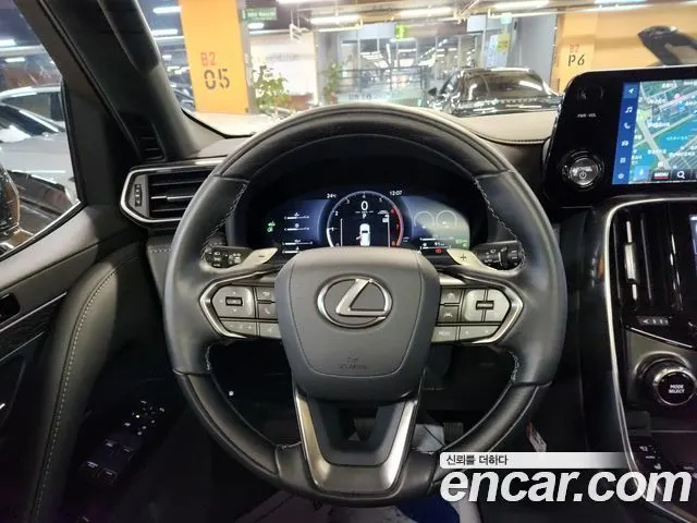 LEXUS LX 2025 — 8 000 км, светло-серебристый, Корея — под ключ — фото 9