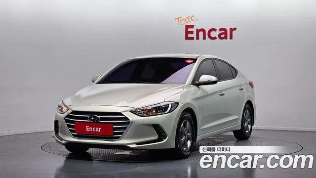 HYUNDAI AVANTE 2016 — 95 444 км, белый-перламутр, Корея — под ключ — фото 1