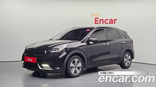KIA NIRO 2019 — 143 311 км, чёрный, Корея — под ключ — фото 1