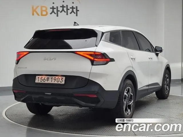 KIA SPORTAGE 2022 — 128 000 км, белый, Корея — под ключ — фото 3
