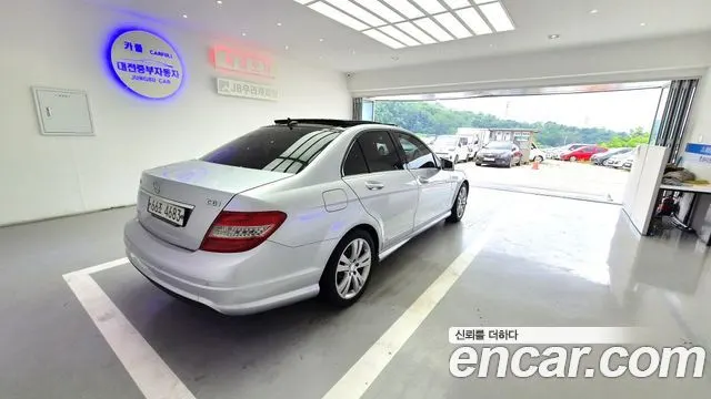 MERCEDES-BENZ C-CLASS W204 2011 — 124 000 км, серебристый, Корея — под ключ — фото 7