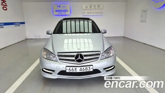 MERCEDES-BENZ C-CLASS W204 2011 — 124 000 км, серебристый, Корея — под ключ — фото 10