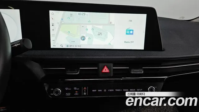 KIA EV6 2022 — 126 355 км, белый-перламутр, Корея — под ключ — фото 12