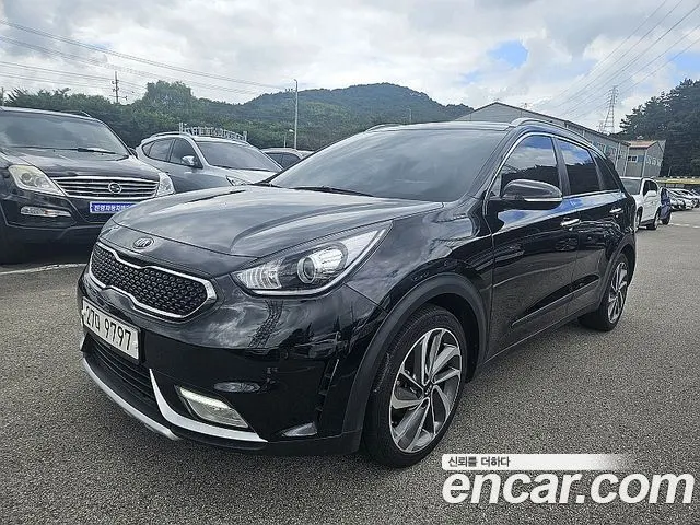 KIA NIRO 2018 — 174 700 км, чёрный, Корея — под ключ — фото 2
