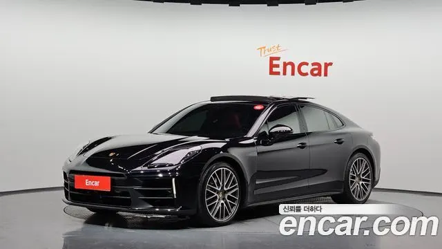 PORSCHE PANAMERA 976 2025