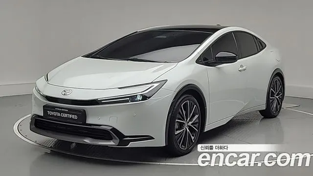 TOYOTA PRIUS 2024