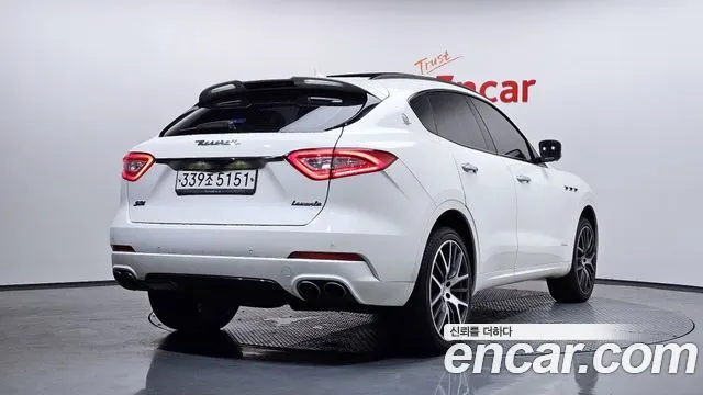 MASERATI LEVANTE 2018 — 56 093 км, белый, Корея — под ключ — фото 2
