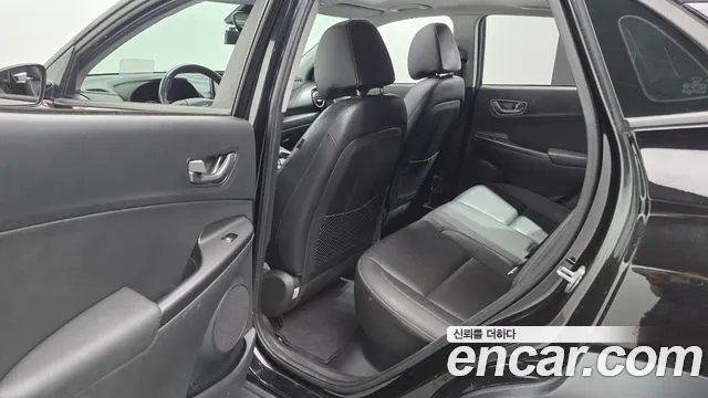HYUNDAI KONA ELECTRIC 2019 — 115 369 км, чёрный, Корея — под ключ — фото 12